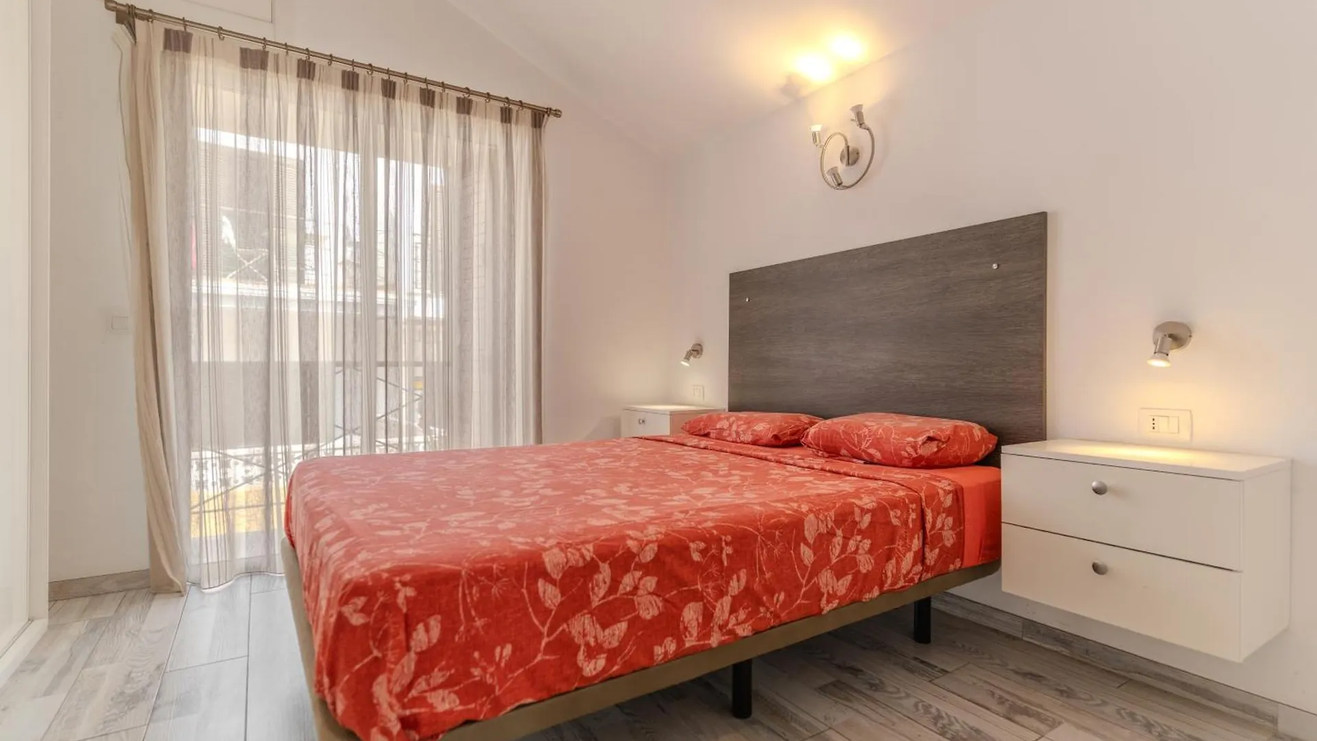 Renovated Villa In Las Americas Sea Coast Playa de las Americas  Španělsko